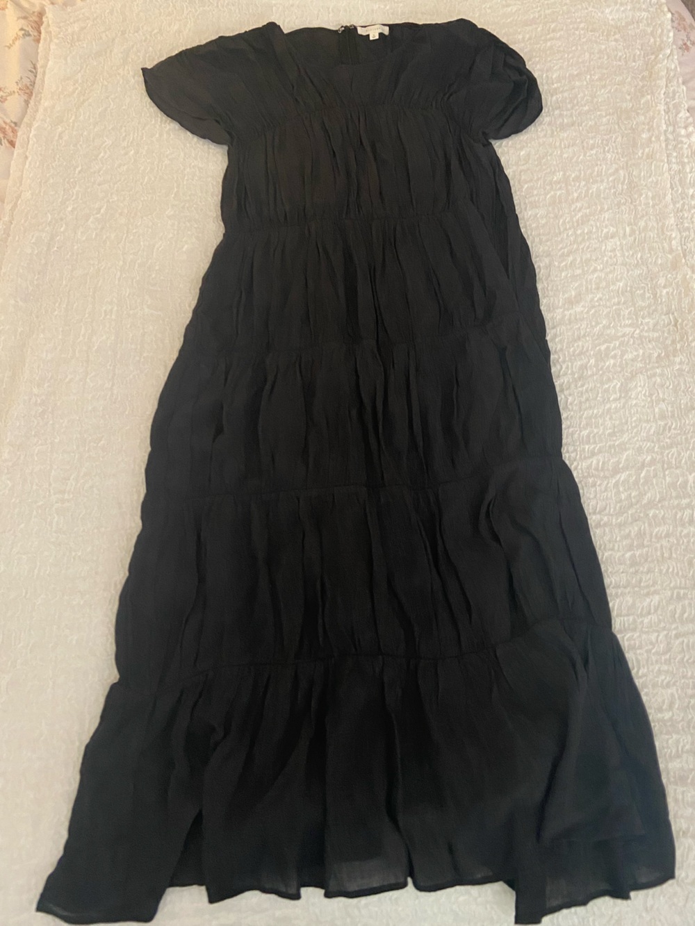 ALL: ROW BLACK RUCHED TIERED DRESS SIZE SMALL - Picture 2 of 6